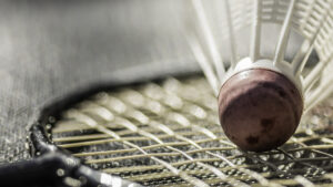 バドミントンサーブ